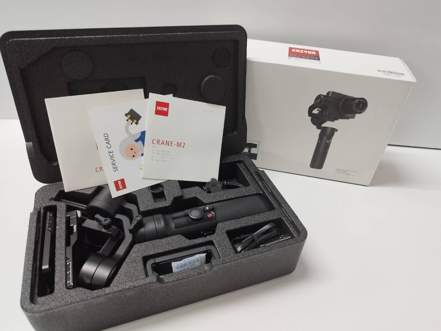 良品】ZHIYUN CRANE M2/CR106/プロフェッショナル向け3軸