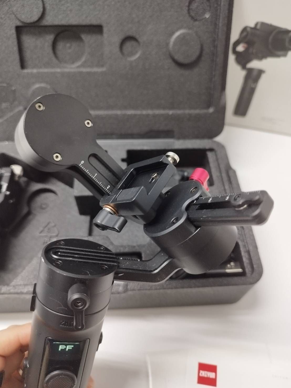 良品】ZHIYUN CRANE M2/CR106/プロフェッショナル向け3軸