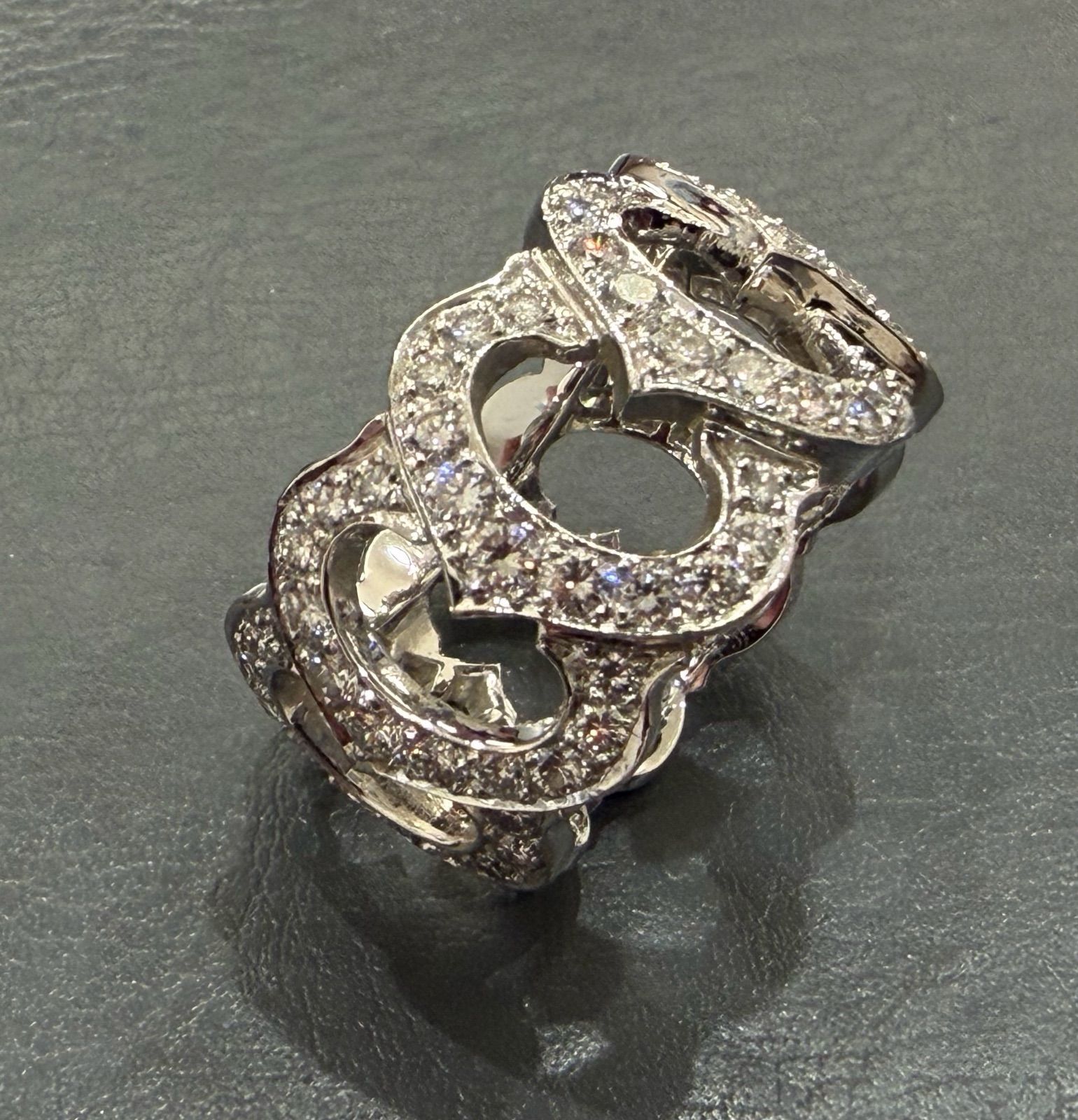 ☆NS00021 豪華！！ Cartier カルティエ Cドゥ カルティエ 750 K18WG 