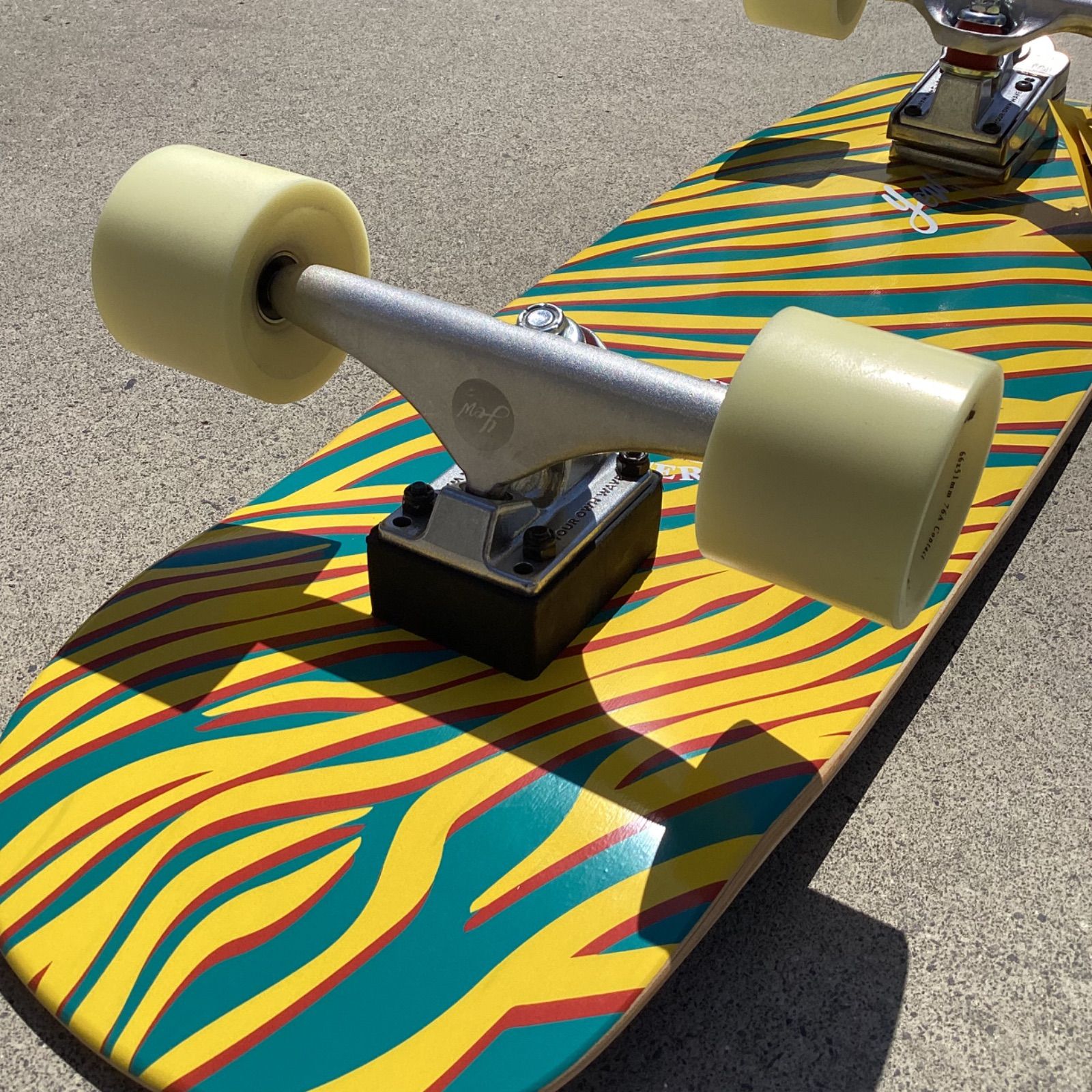 新品未使用品] YOW SURF SKATE ヤウ スケートボード GROM MUNDAKA 32.5
