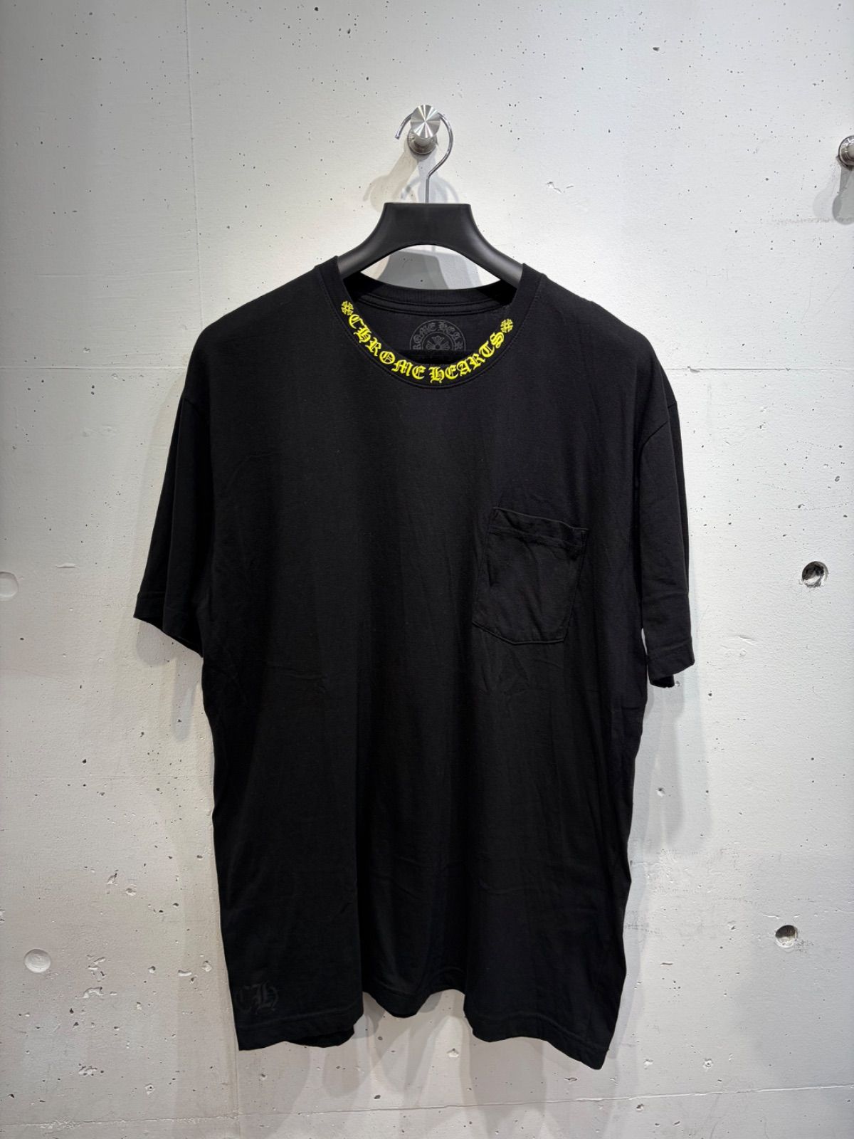 新品　CHROME HEARTS クロムハーツ　Old English Yellow Neck Logo T-shirt オールドイングリッシュ イエロー ネックロゴ半袖Tシャツ