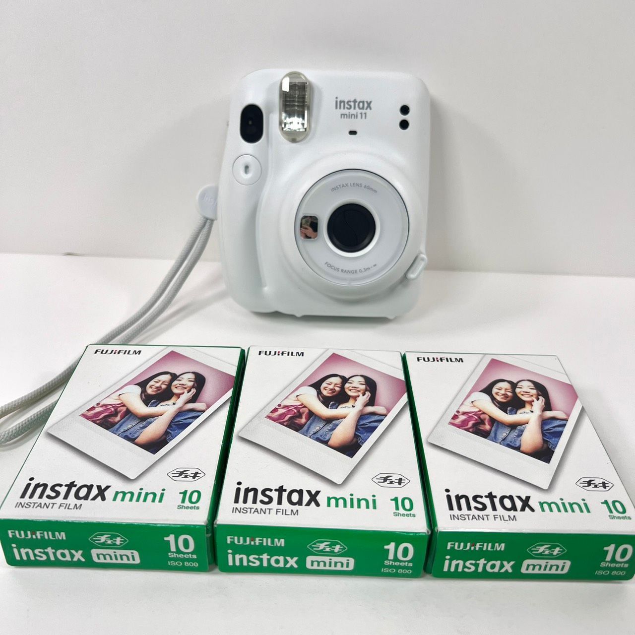 チェキ 本体 + フィルム instax mini 11 ホワイト + 使用期限切れ 新品チェキフィルム10枚×3セット (有効期限 2026.03 2026.04)