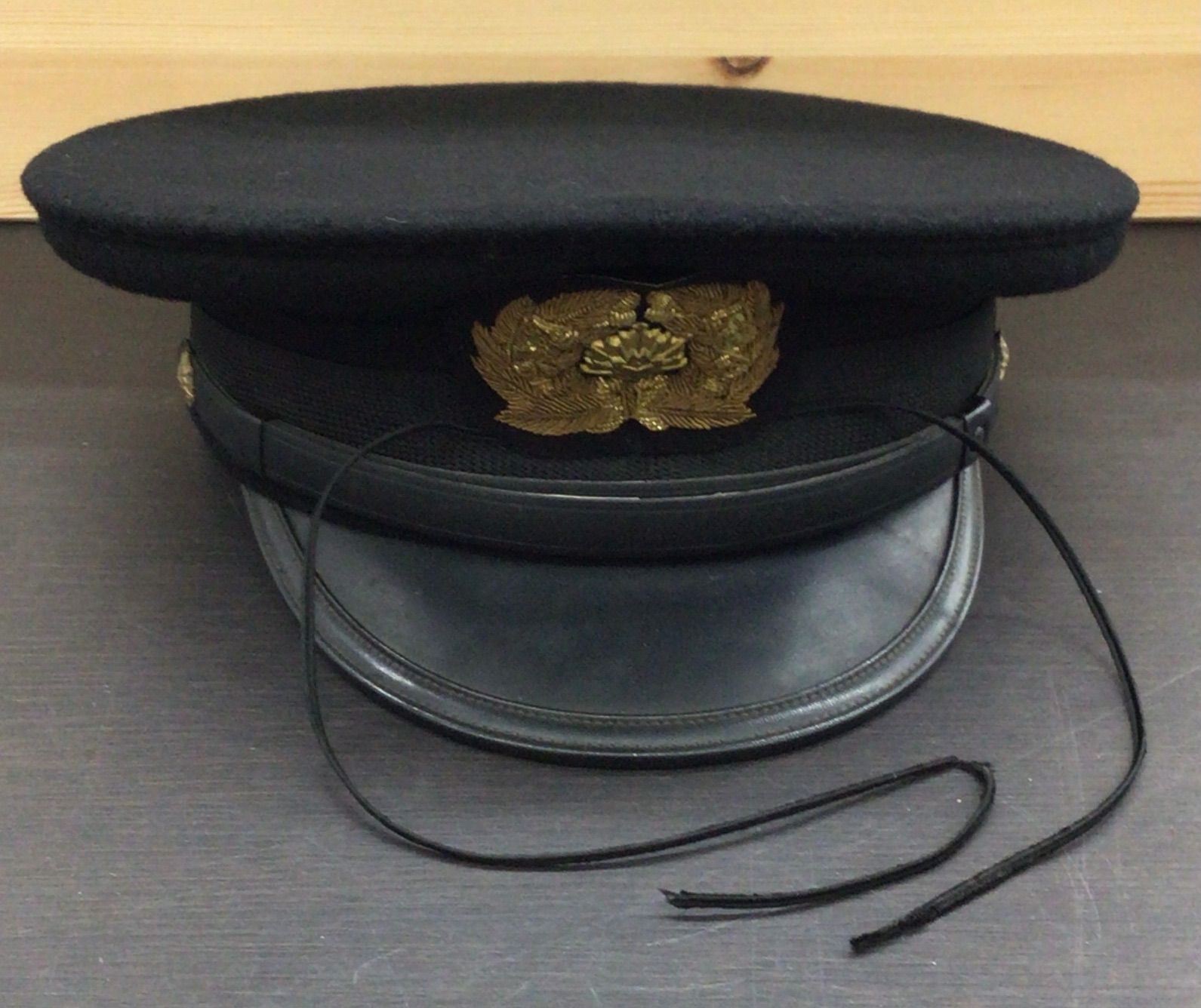 【中古・現状品】フェルト生地　制帽　ヴィンテージ　昭和レトロ　紐が切れてます　K-702