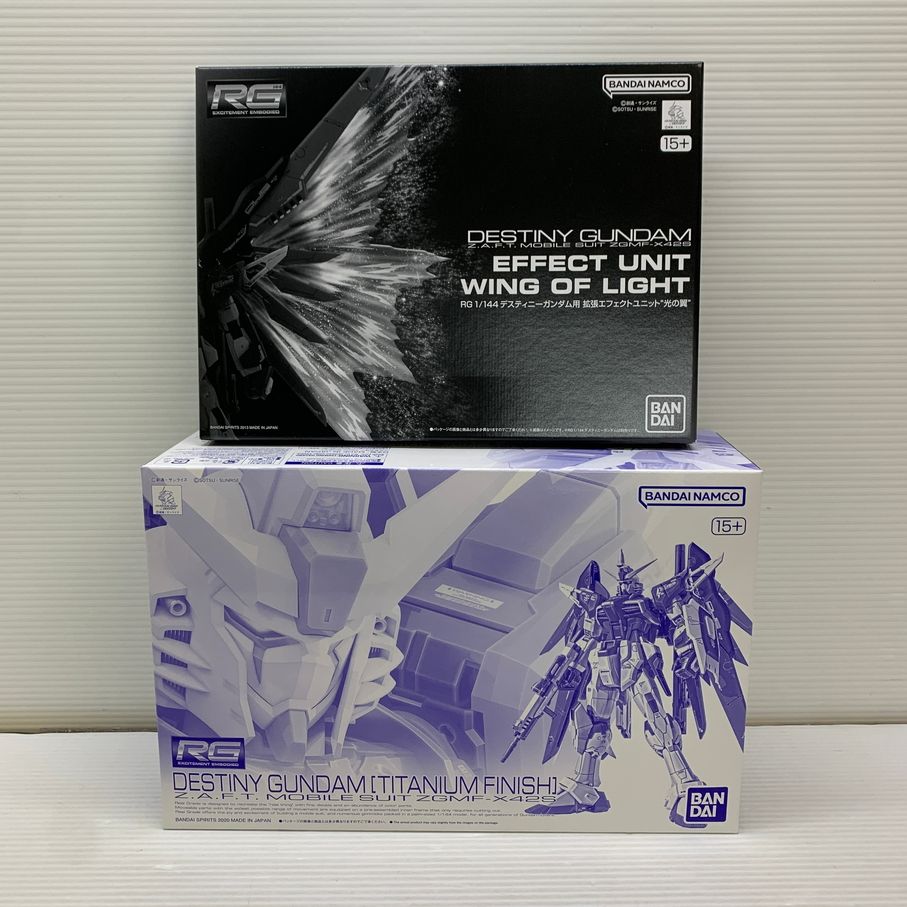 中古品】 RG デスティニーガンダム(チタニウムフィニッシュ) ＆拡張