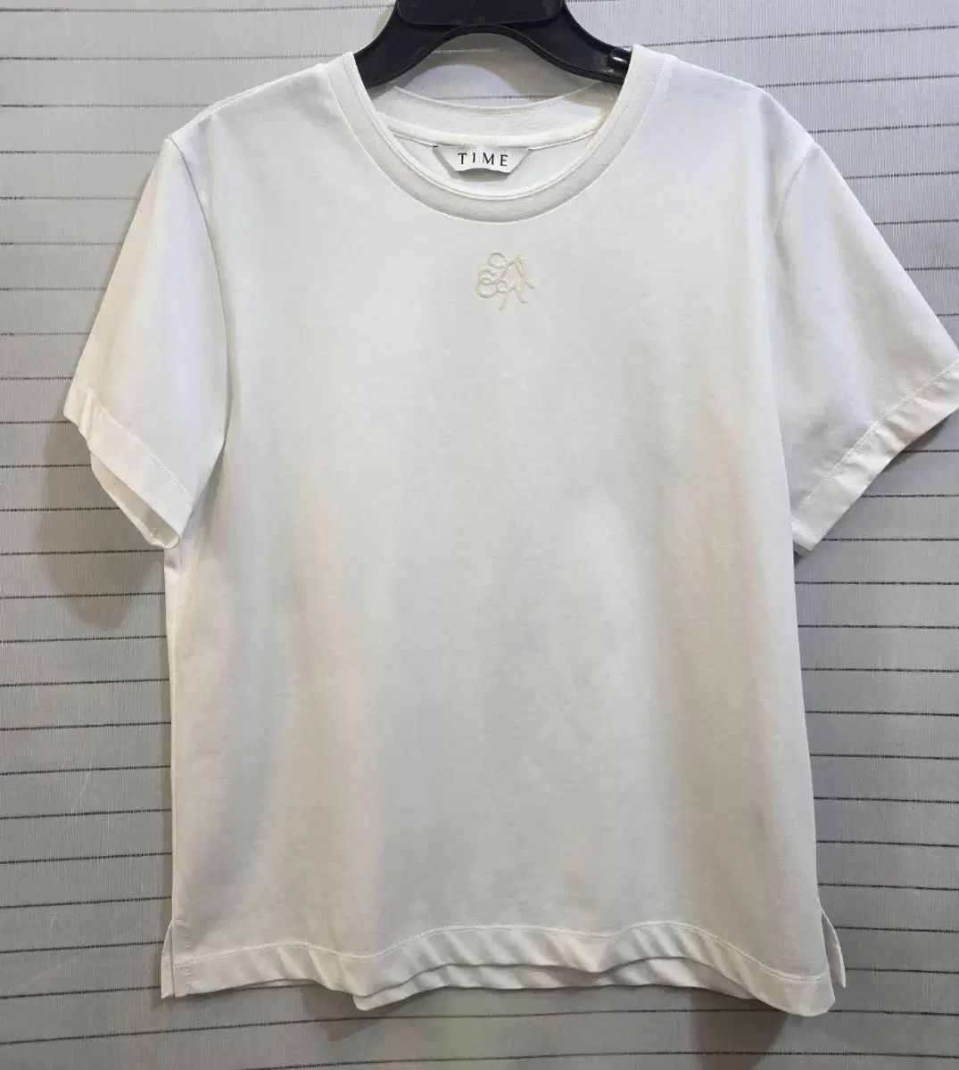 TIME レディース ロゴ 刺繍 半袖Tシャツ 白 2023