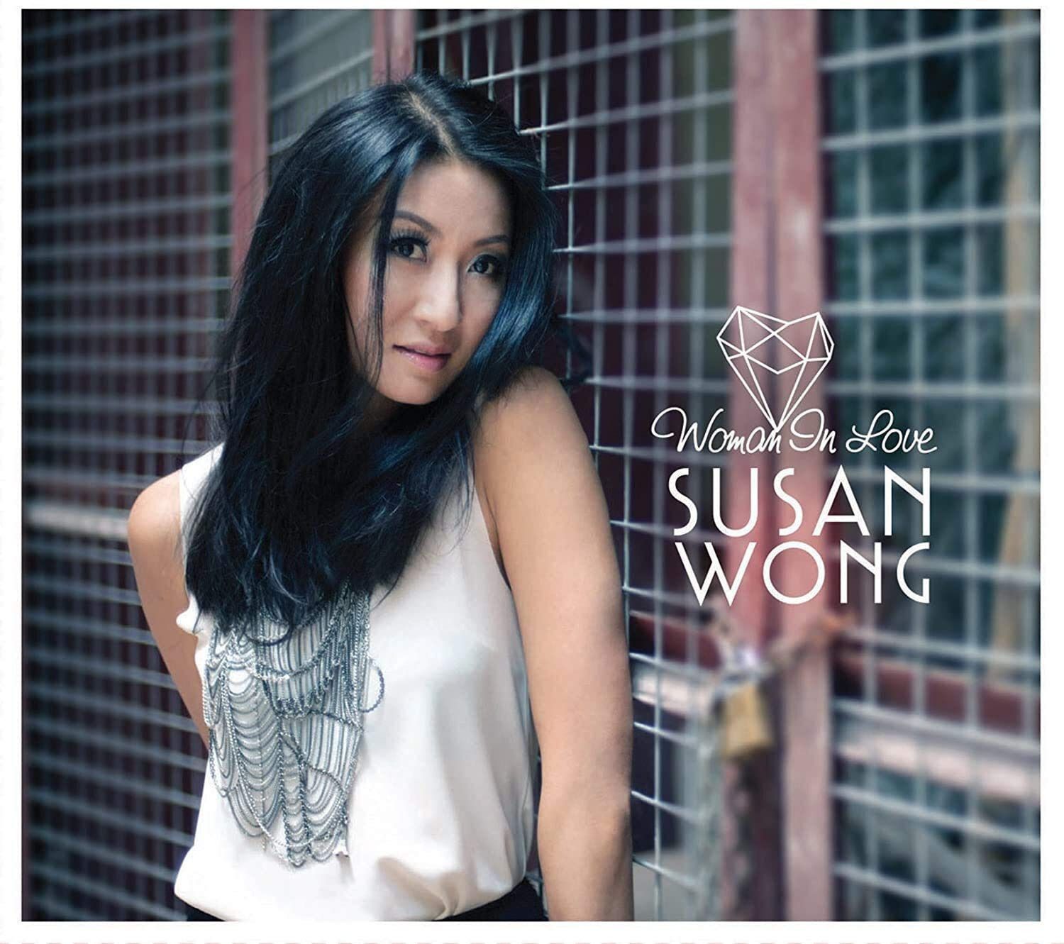 【CD】Woman In Love