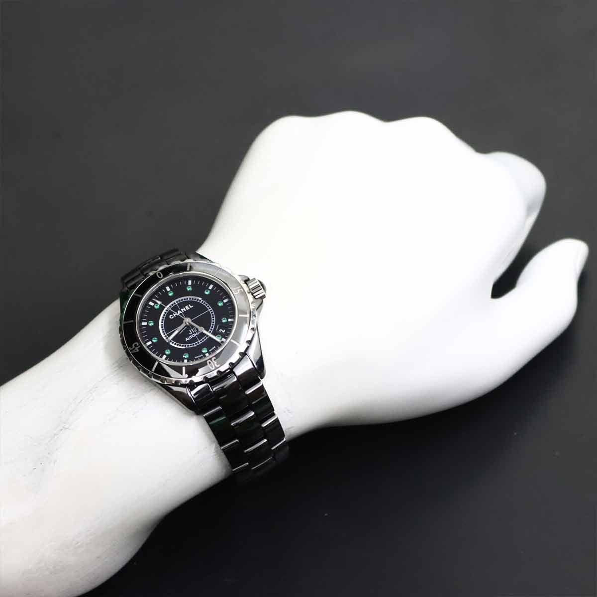 CHANEL 楽1番 シャネル CHANEL J12 H2131 メンズ 腕時計 12P エメラルド デイト