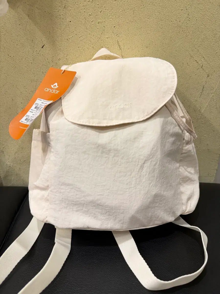 アンダール ナイロン バックパック 新品