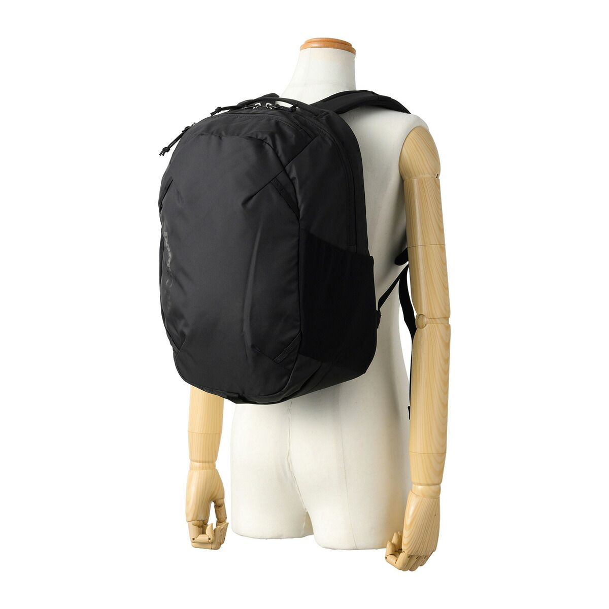 新品 パタゴニア PATAGONIA リュックサック 24L ブラック - メルカリ