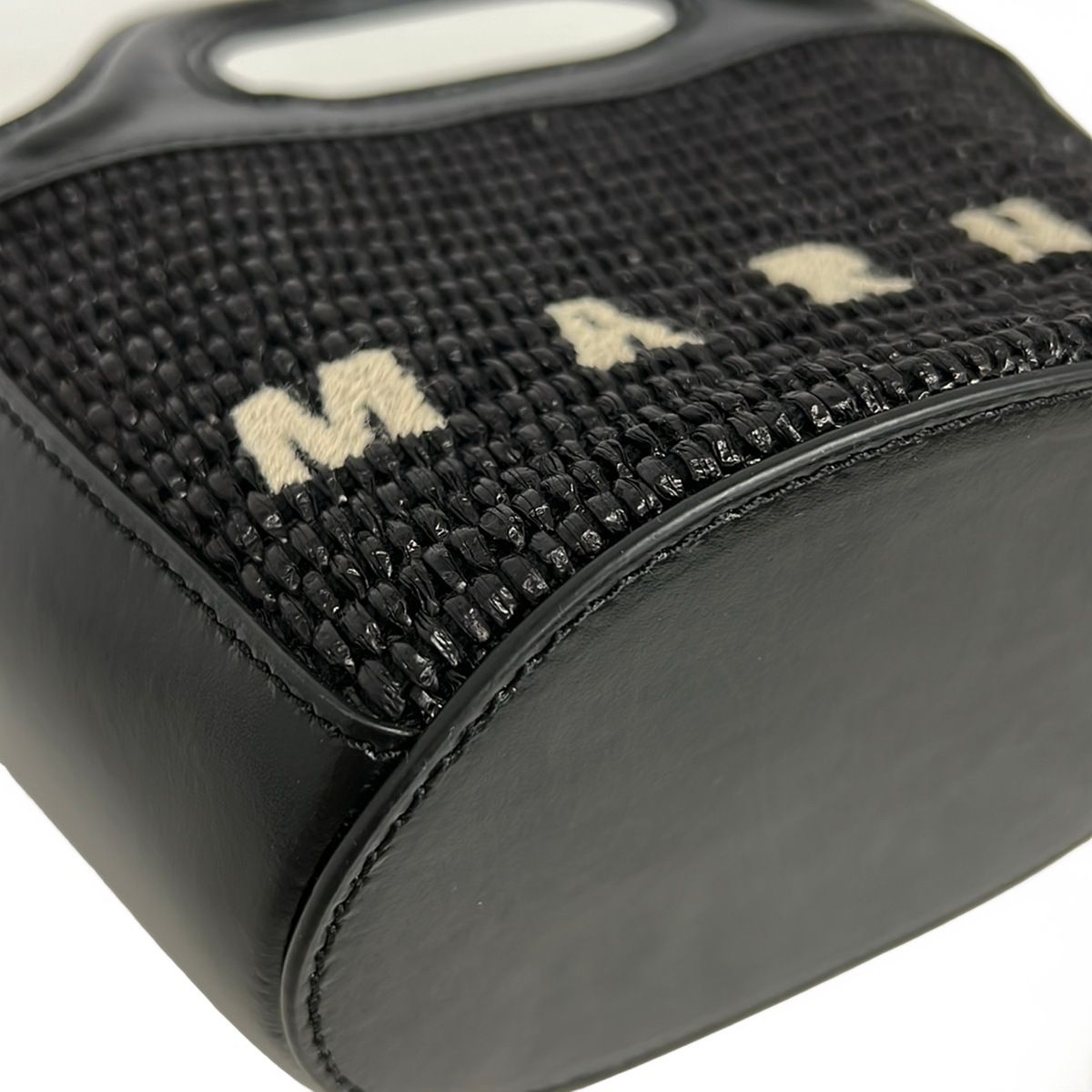 MARNI(マルニ) トートバッグ美品 トロピカリア マイクロ BMMP0067Q0 黒 