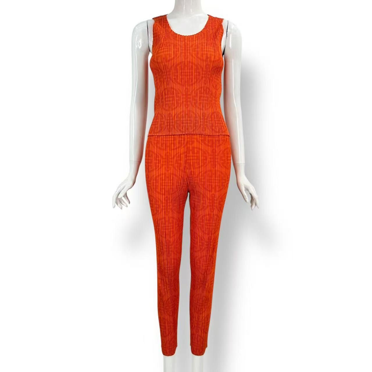 極美品 ISSEY MIYAKE イッセイミヤケ PLEATS PLEASE プリーツプリーズ