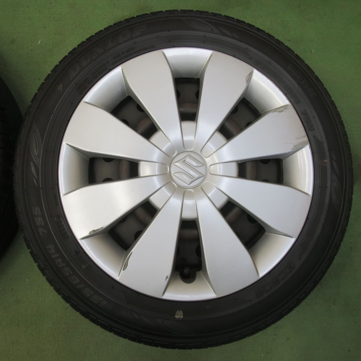 バリ溝！23年！スズキ スペーシア 純正スチール 155/65R14 ダンロップ バリ溝！23年！8.5分☆スズキ ワゴンR 純正 155/65R14 ダンロップ