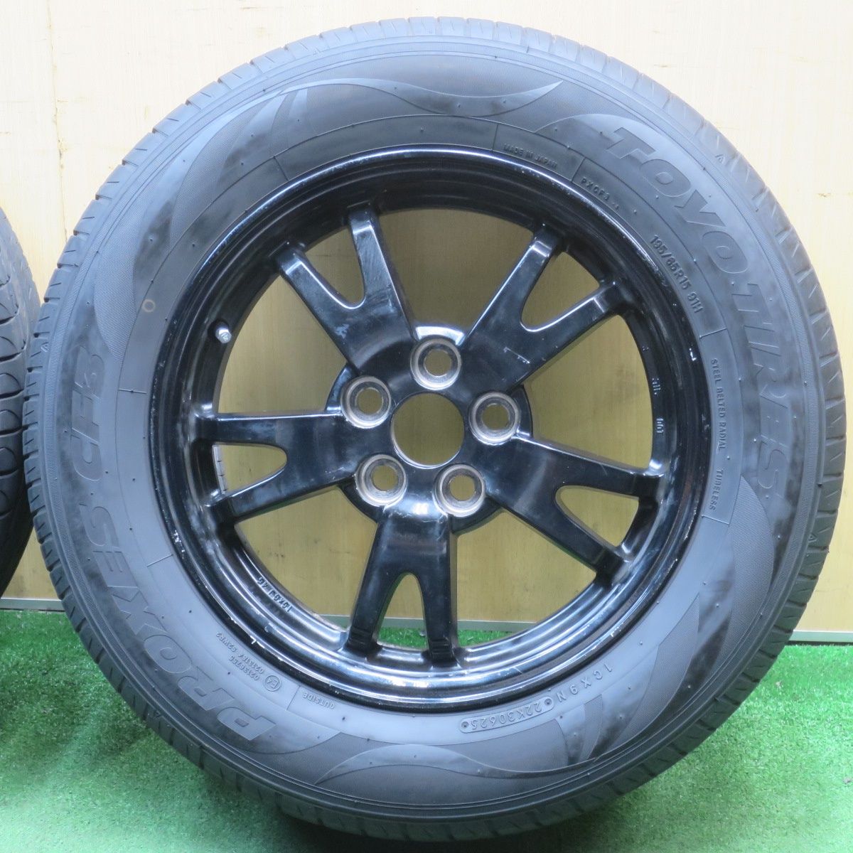 バリ溝！25年！9.5分☆トヨタ 30系 プリウス 純正 195/65R15 トーヨー