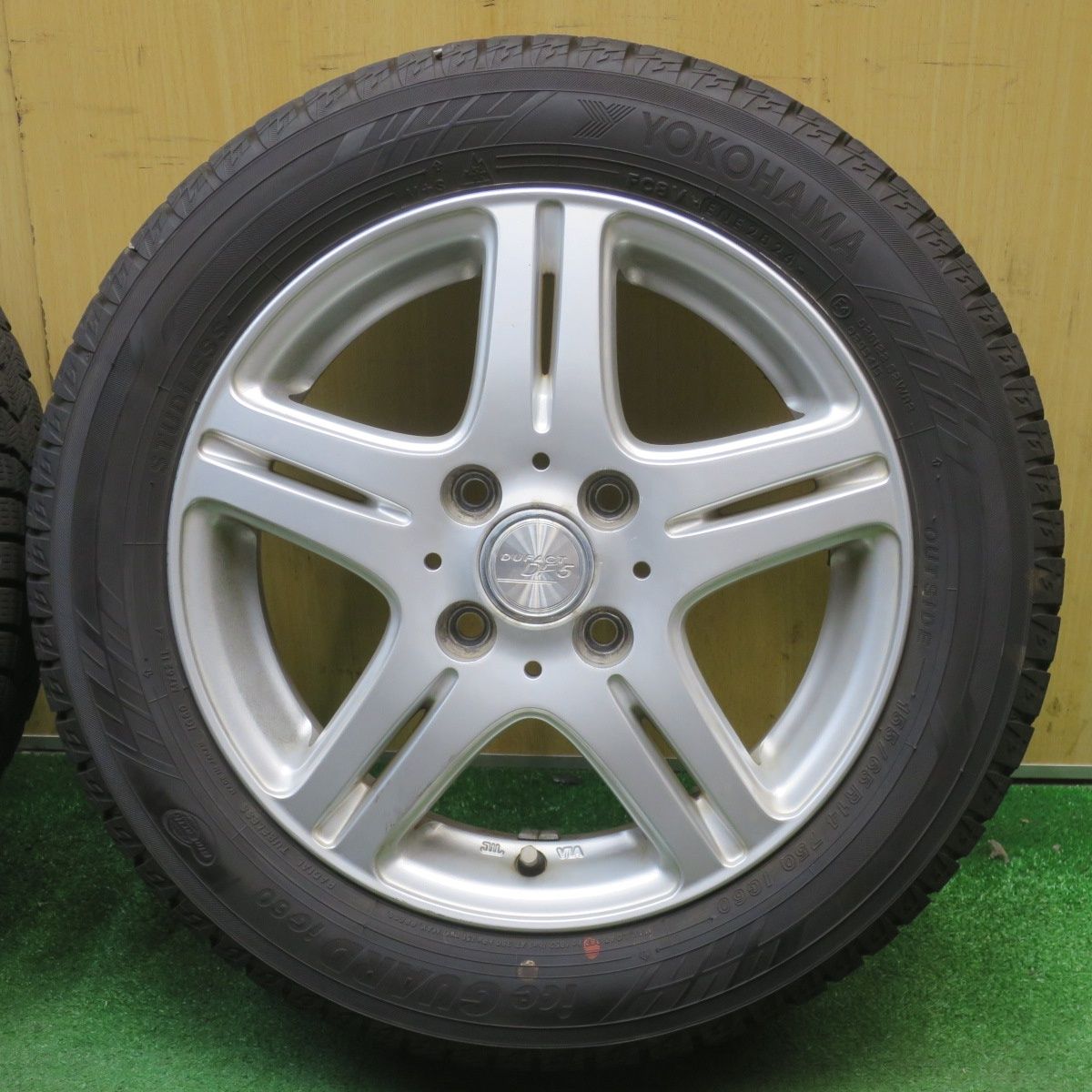 バリ溝！24年！9.5分☆スタッドレス 155/65R14 ヨコハマ アイスガード