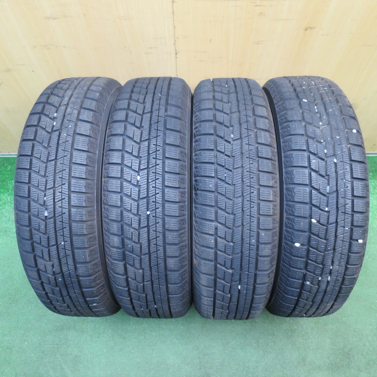 バリ溝！24年！9.5分☆スタッドレス 155/65R14 ヨコハマ アイスガード