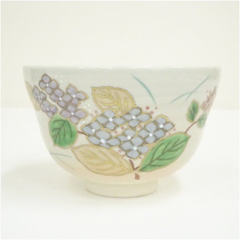 京焼 八木海峰造 色絵紫陽花茶碗（紙箱） 茶道 抹茶 おしゃれ 抹茶茶碗