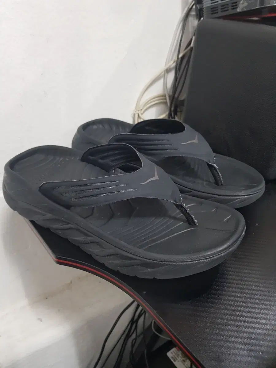 HOKA ONE ONE ホカオネオネ スライド 黒 260