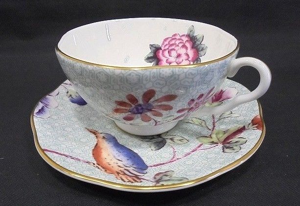 26g-579x【中古】WEDGWOOD ｳｪｯｼﾞｳｯﾄﾞ　ﾊｰﾚｸｲﾝｺﾚｸｼｮﾝ　CUCKOO ｶｯｺｰ　ｶｯﾌﾟ&ｿｰｻｰ　箱なし　本体のみ