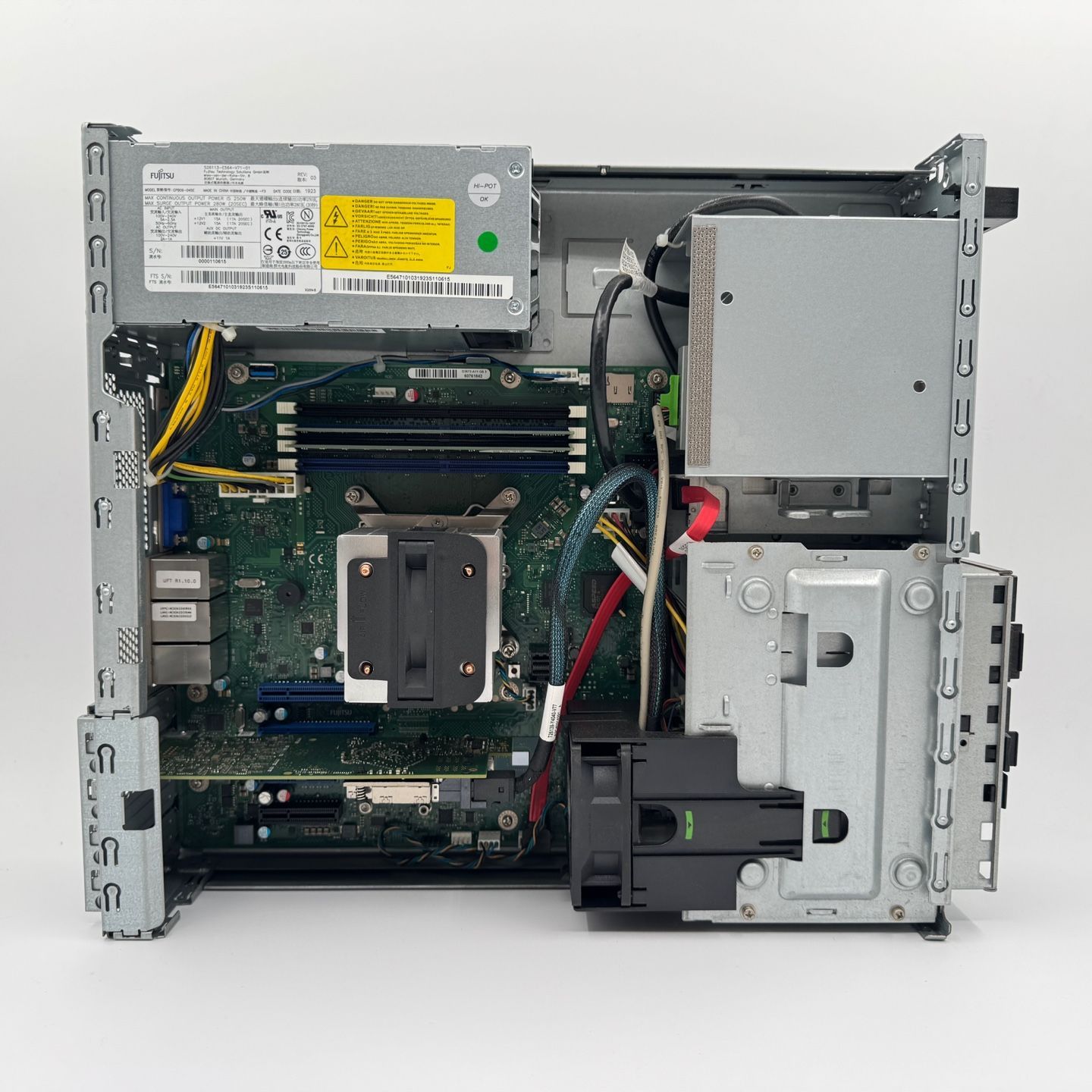 富士通 PRIMERGY TX1320 M4 Xeon E-2124 16GB 300GB SFF - メルカリ