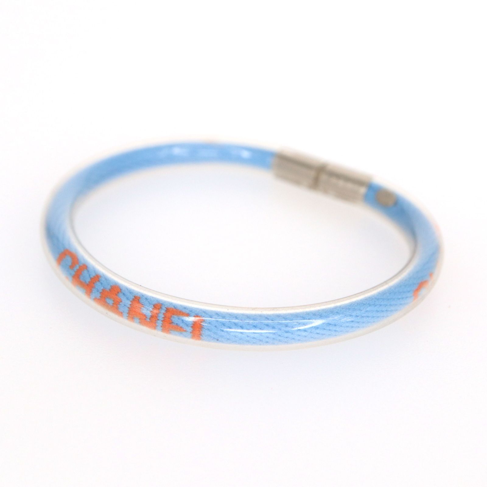 【中古】CHANEL シャネル A14517 ロゴ・チューブ・バングル レディース ブルー ブランドアクセサリー