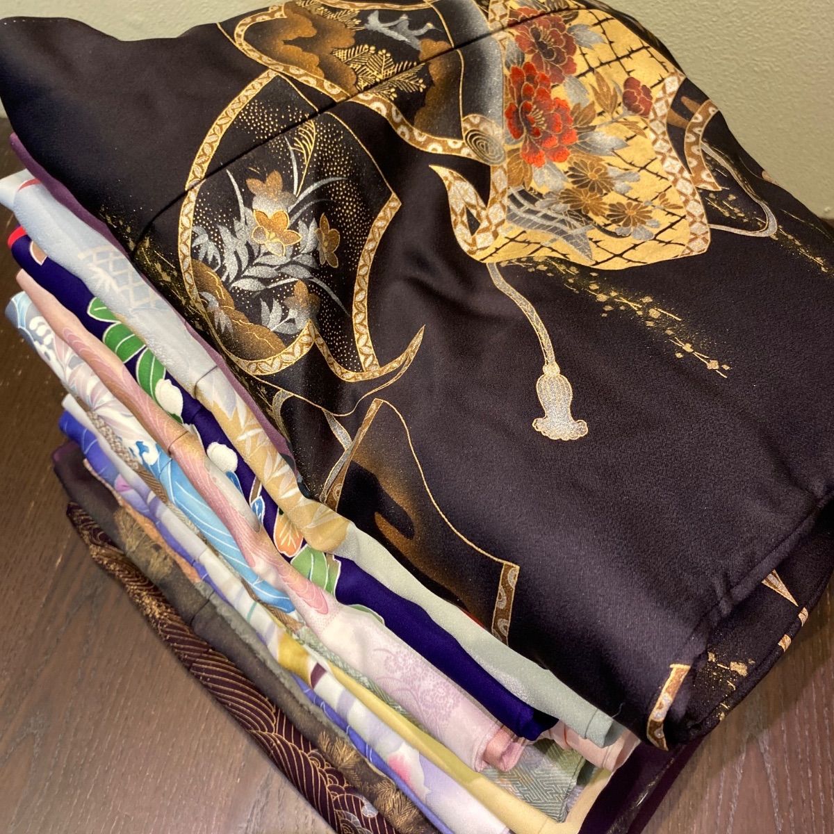 付け下げ⭐︎正絹訪問着　まとめ売り4枚　リメイク　ハンドメイド　練習用　未使用あり まとめ売り】正絹訪問着14枚 リメイク素材 ハンドメイド向け - メルカリ