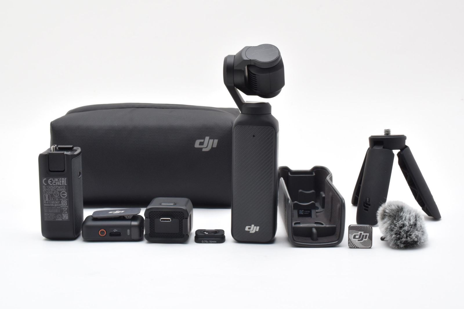 【返品保証】★極上品★ディージェイアイ DJI Osmo Pocket 3 Creator コンボ OP9913★ L580#7962