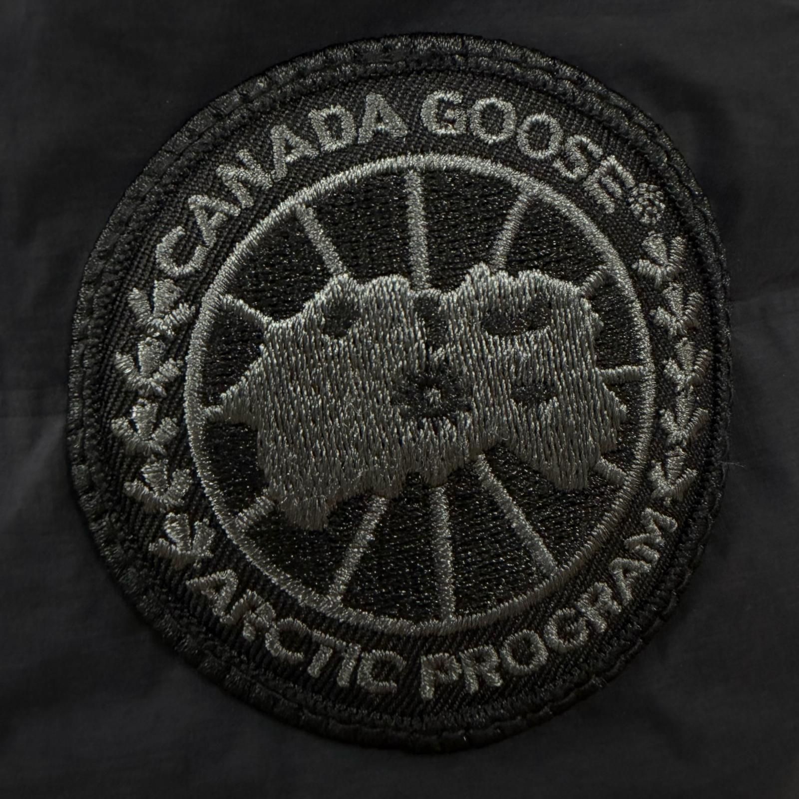 美品▽CANADA GOOSE カナダグース 2735MB ブラックレーベル HYBRIDGE 