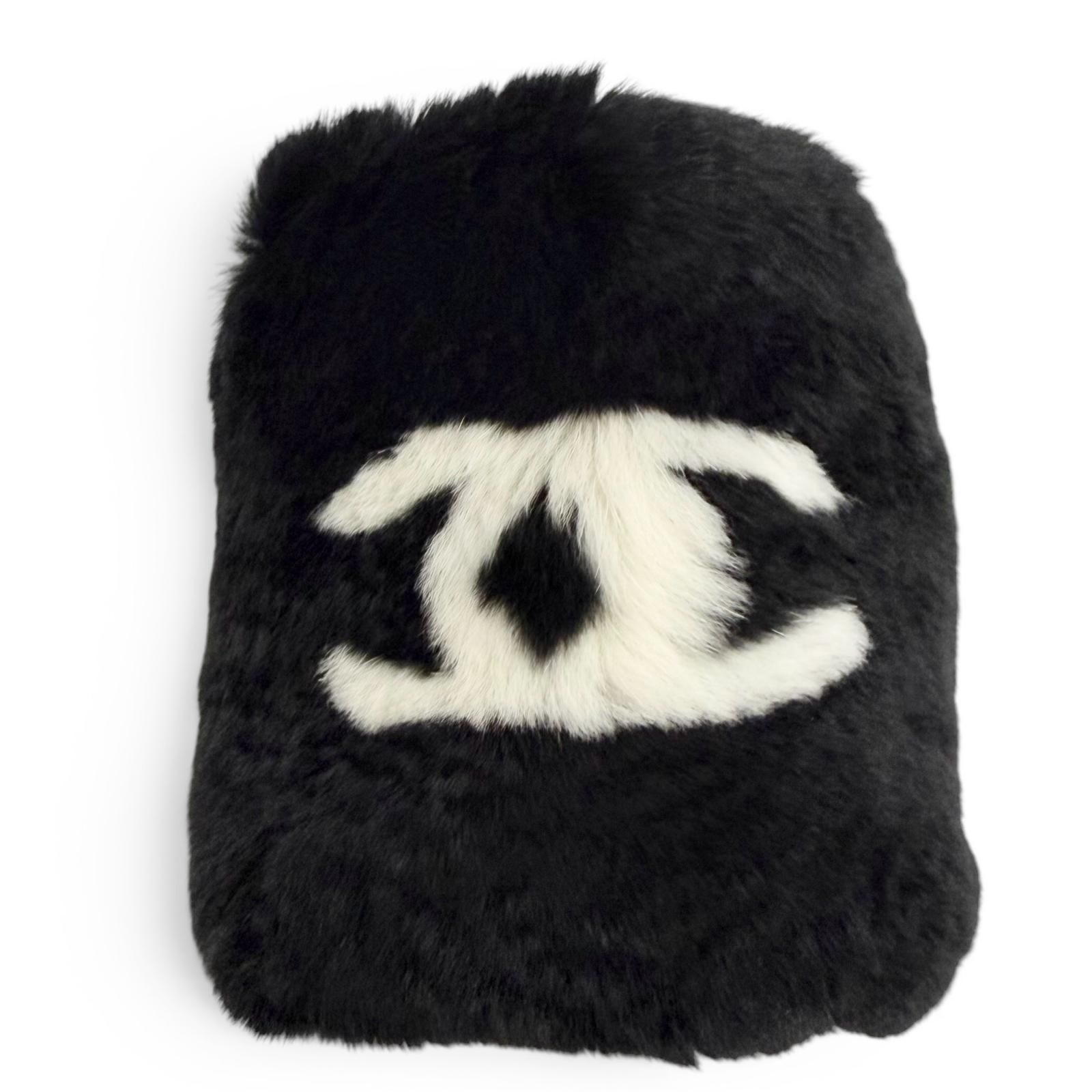 極美品△CHANEL シャネル ココマーク ラパン ファー リストバンド 
