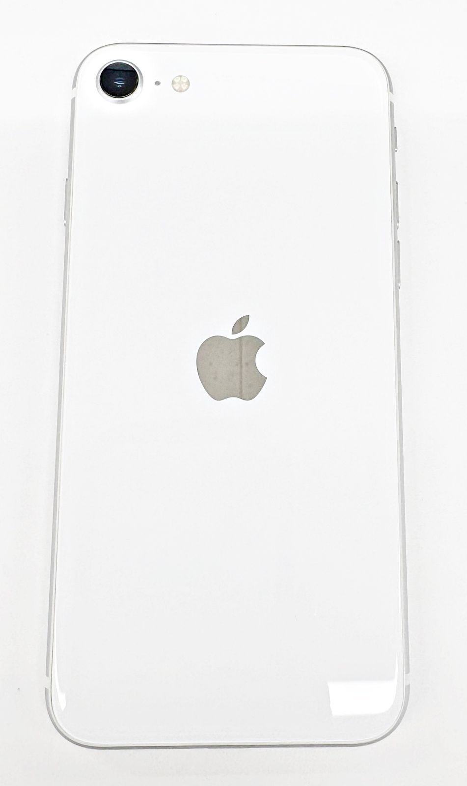 iPhone SE2 64GB ホワイト SIMフリー バッテリー100% - メルカリ