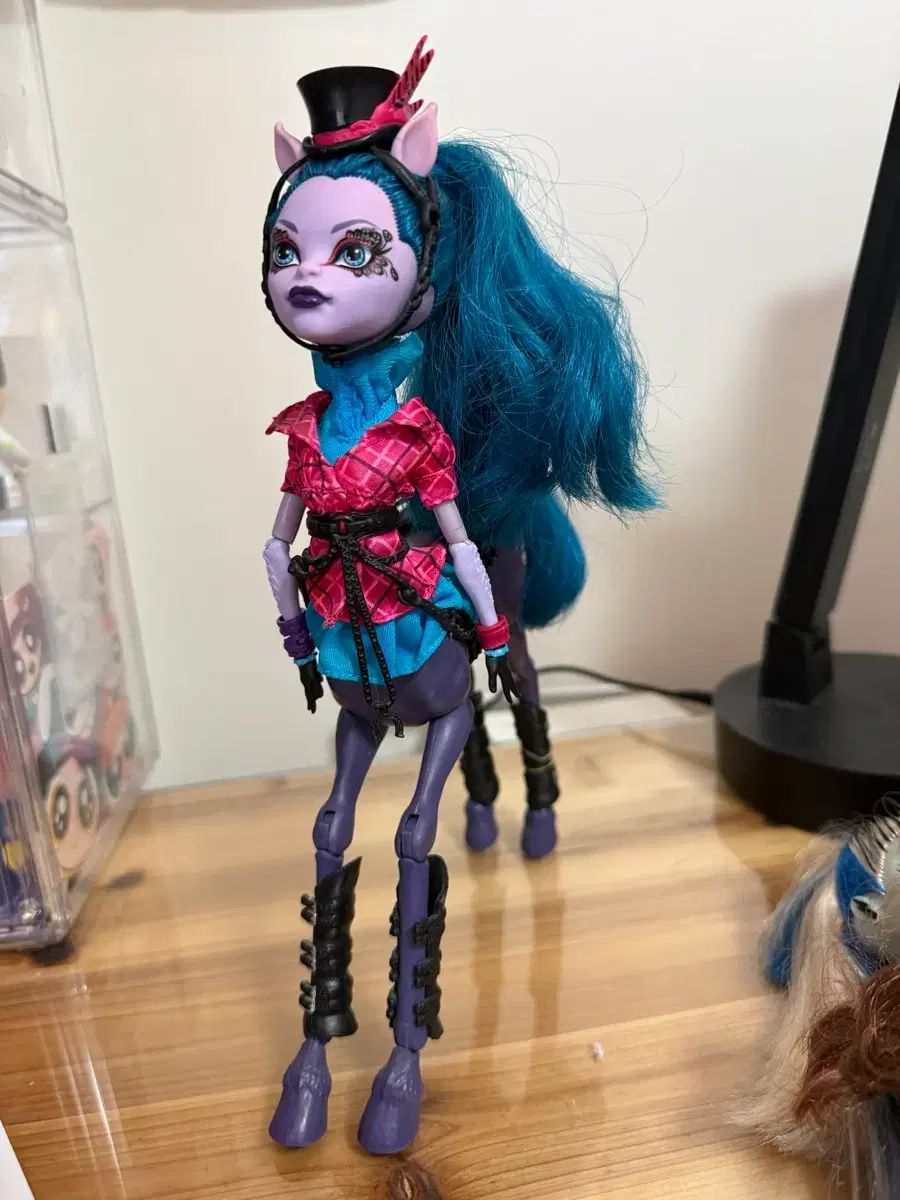 MONSTERHIGH モンハイ ドール アビア トラター