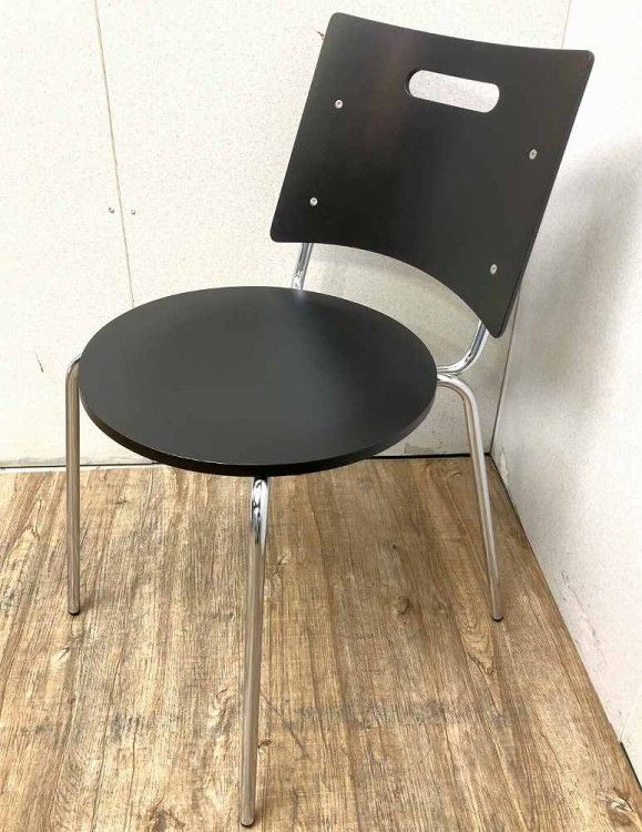【アウトレット品】ライオン スタッキングチェア No.5650K ブラック