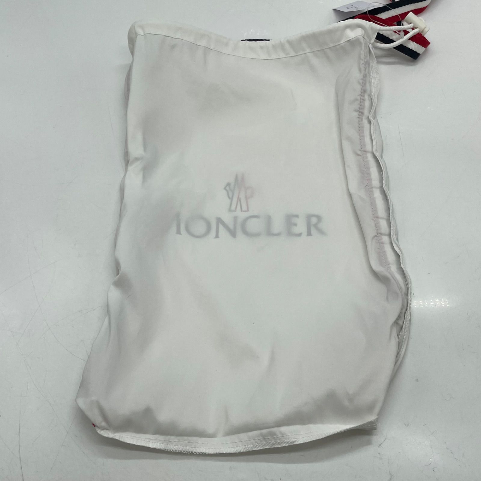 BN8980□MONCLER モンクレール 巾着袋 ショルダーバッグ ショッピング