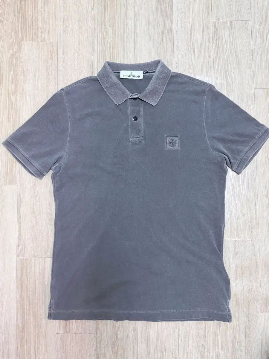 STONE ISLAND ストーンアイランド カ ラ 半袖Tシャツ
