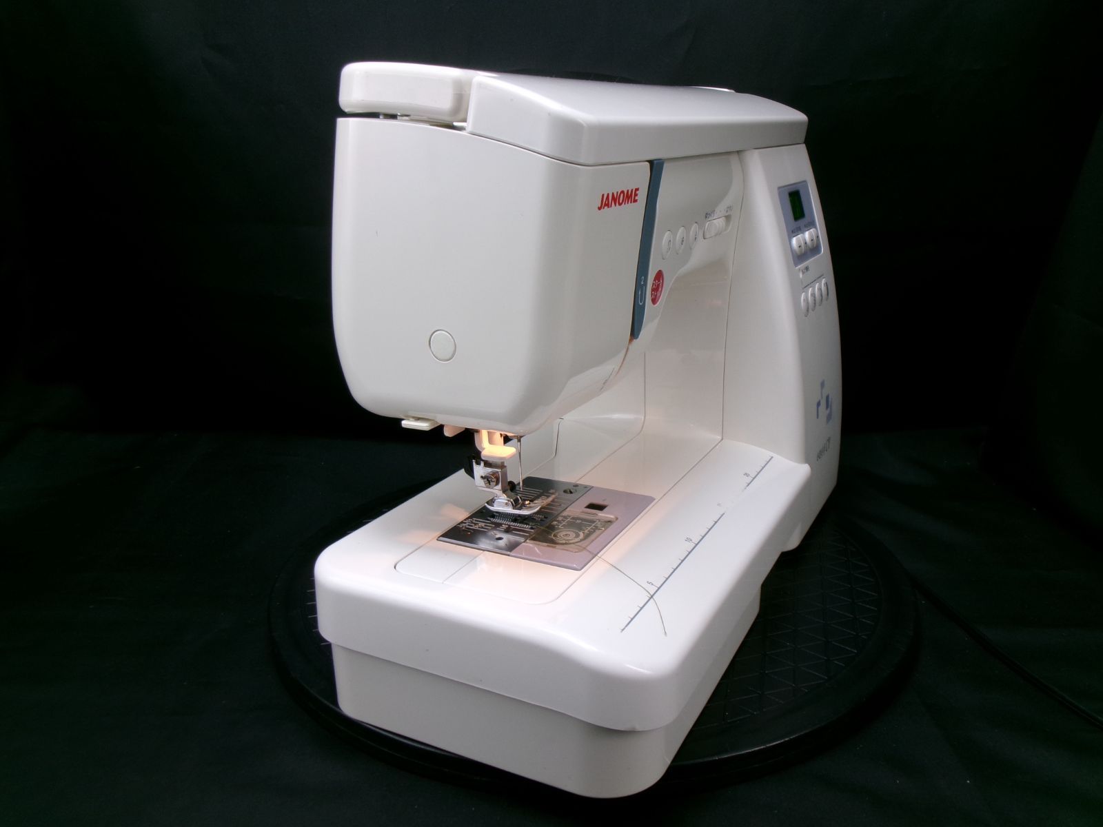 ジャノメコンピュータミシン エクールCP4850 ☆美品☆ - メルカリ