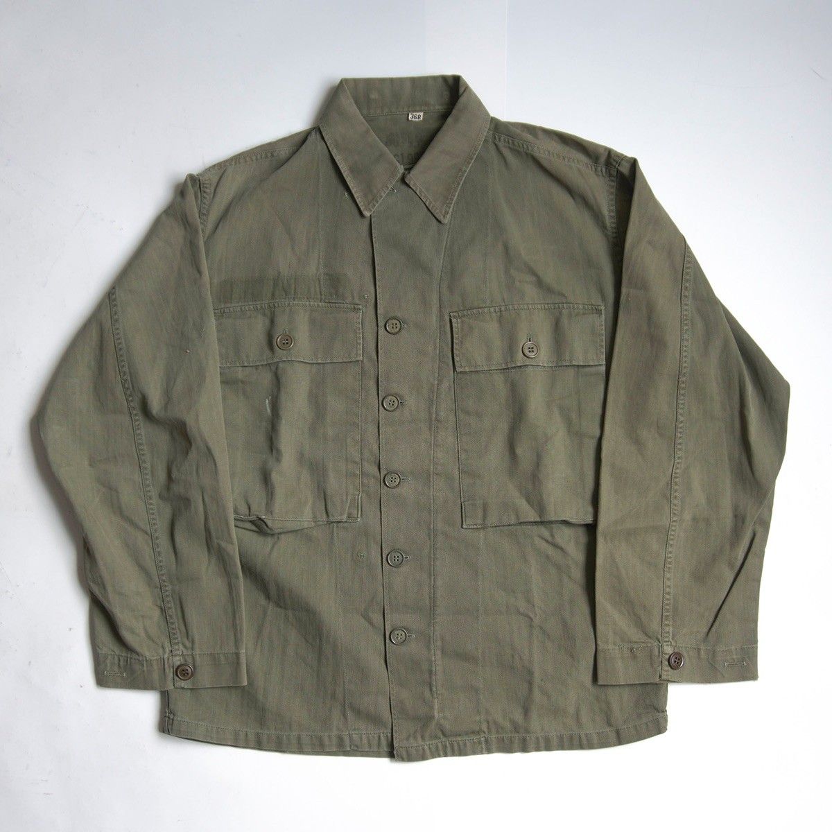 【40s】US ARMY【M-43 HBT JACKET】36R 尿素ボタン ヘリンボーン ジャケット 26050627