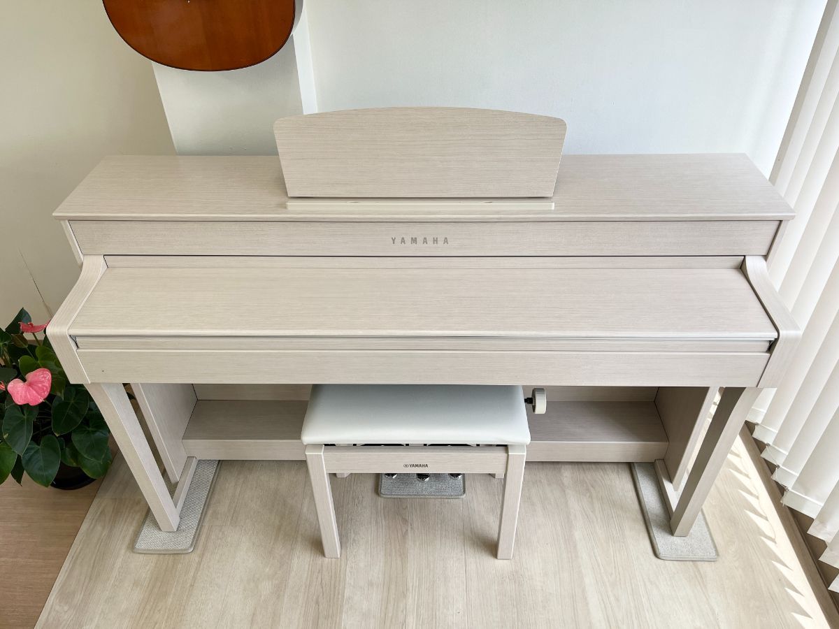 【美品！】YAMAHA/ヤマハ 電子ピアノ Clavinova クラビノーバ 88鍵 CLP-635WA 2018年製 ホワイトアッシュ調 ヘッドホン・イス付【ユーズドユーズ名古屋天白店】J2311 メンテナンス＆クリーニング済み】 ヤマハ CLP-635WA ホワイトアッシュ