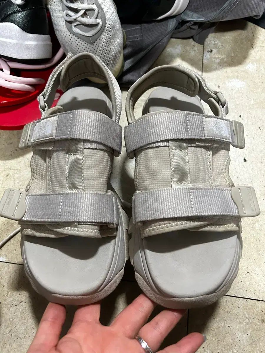 THE NORTH FACE ホワイトラベル ヘクサ NEO サンダル NS98M13K 260cm