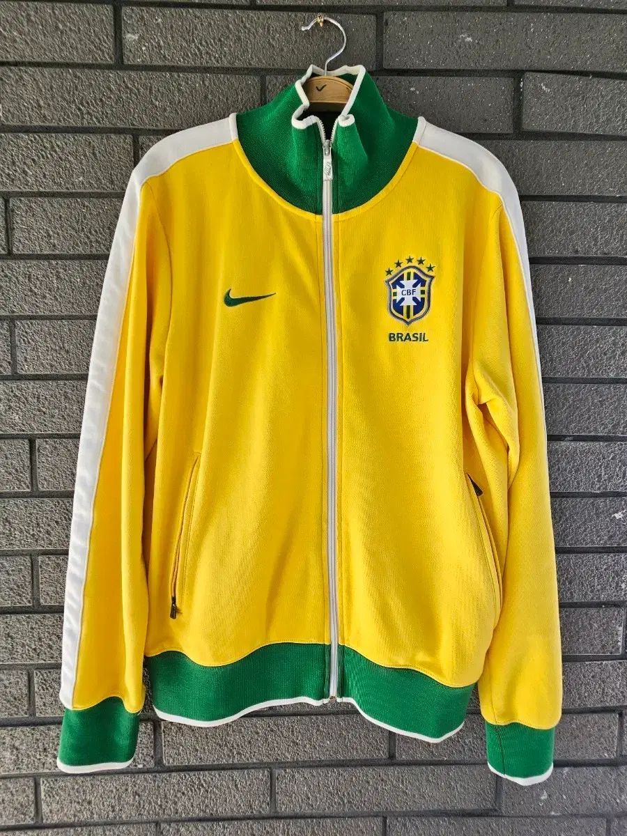 NIKE ブラジル韓国国家代表チーム ジャージ 黄色