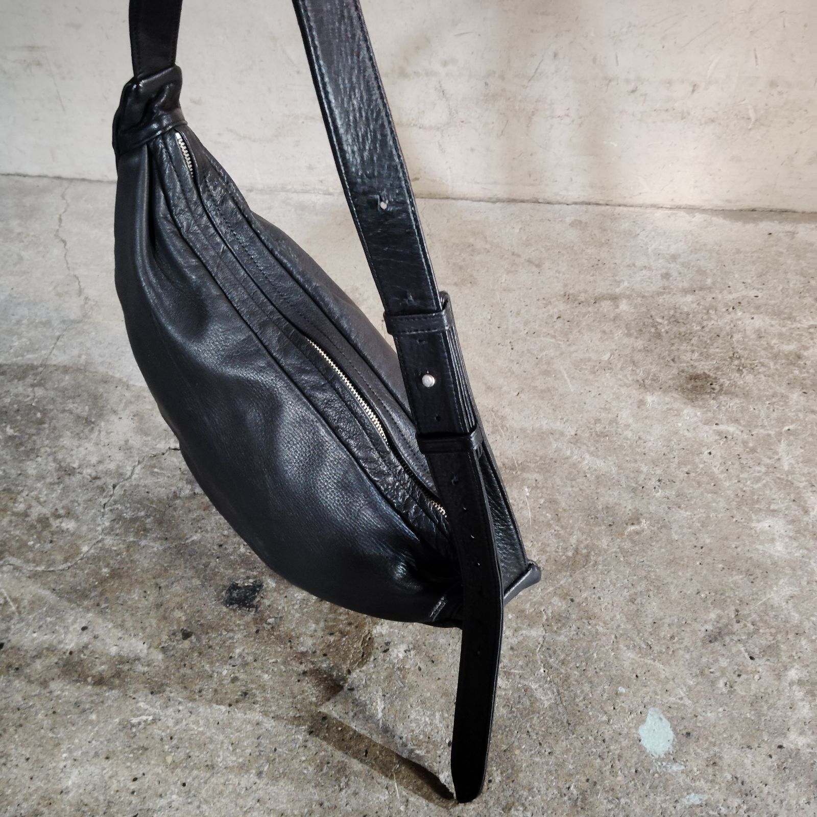 slow DEER-SHOULDER BAG 鹿皮 レザーショルダーバッグ ブラック スロウ