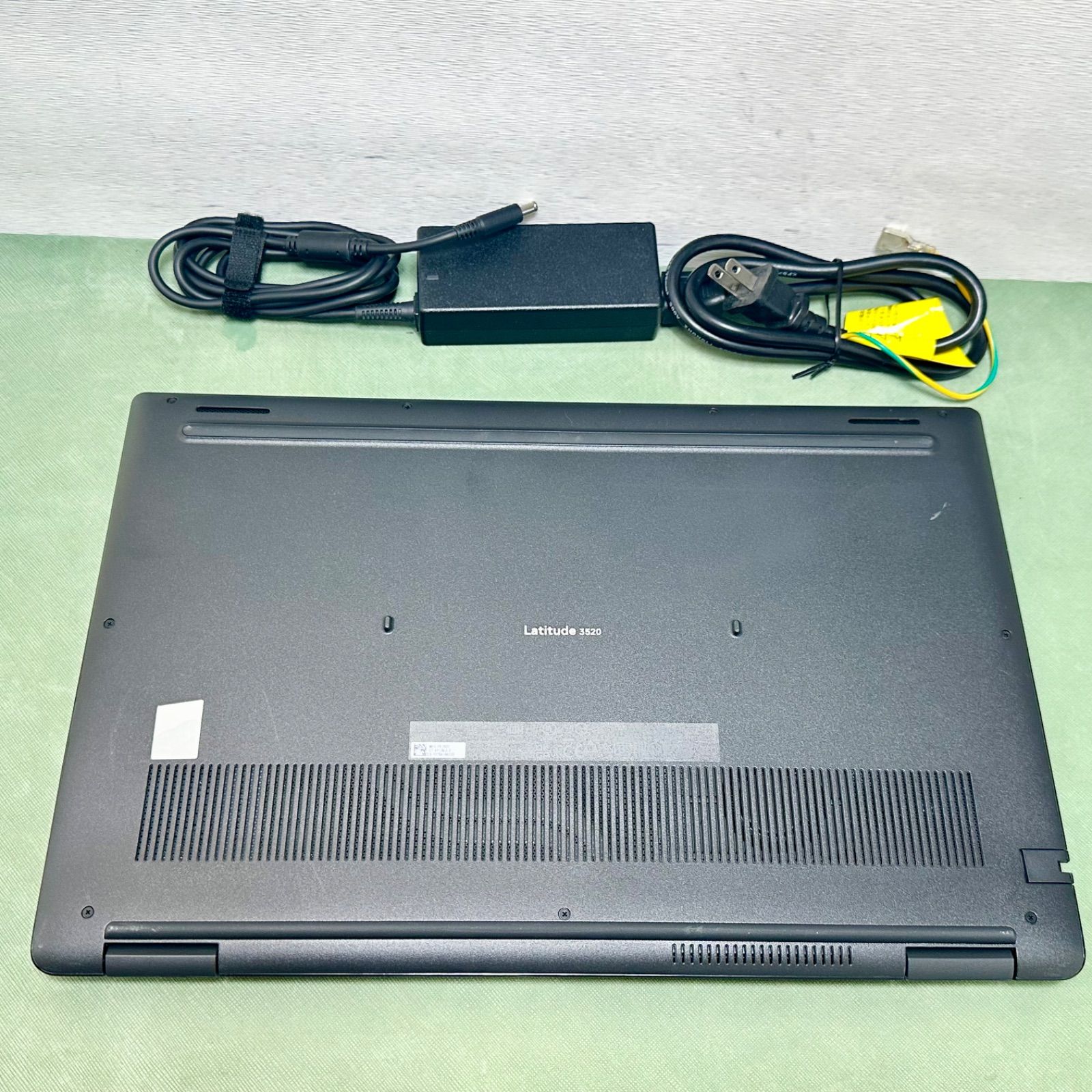 0 Latitude Dell i7-1165G7 256GB 15.6 16GB 2.8GHz Core Laptop, RAM 