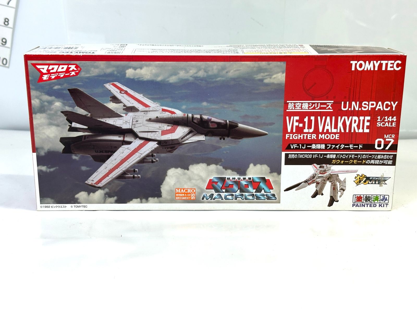 廃盤 未組立品 トミーテック TOMYTEC 超時空要塞マクロス 技MIX 1/144スケール VF-1J バルキリー 一条輝機 ファイターモード MCR07 プラモデル 5/29