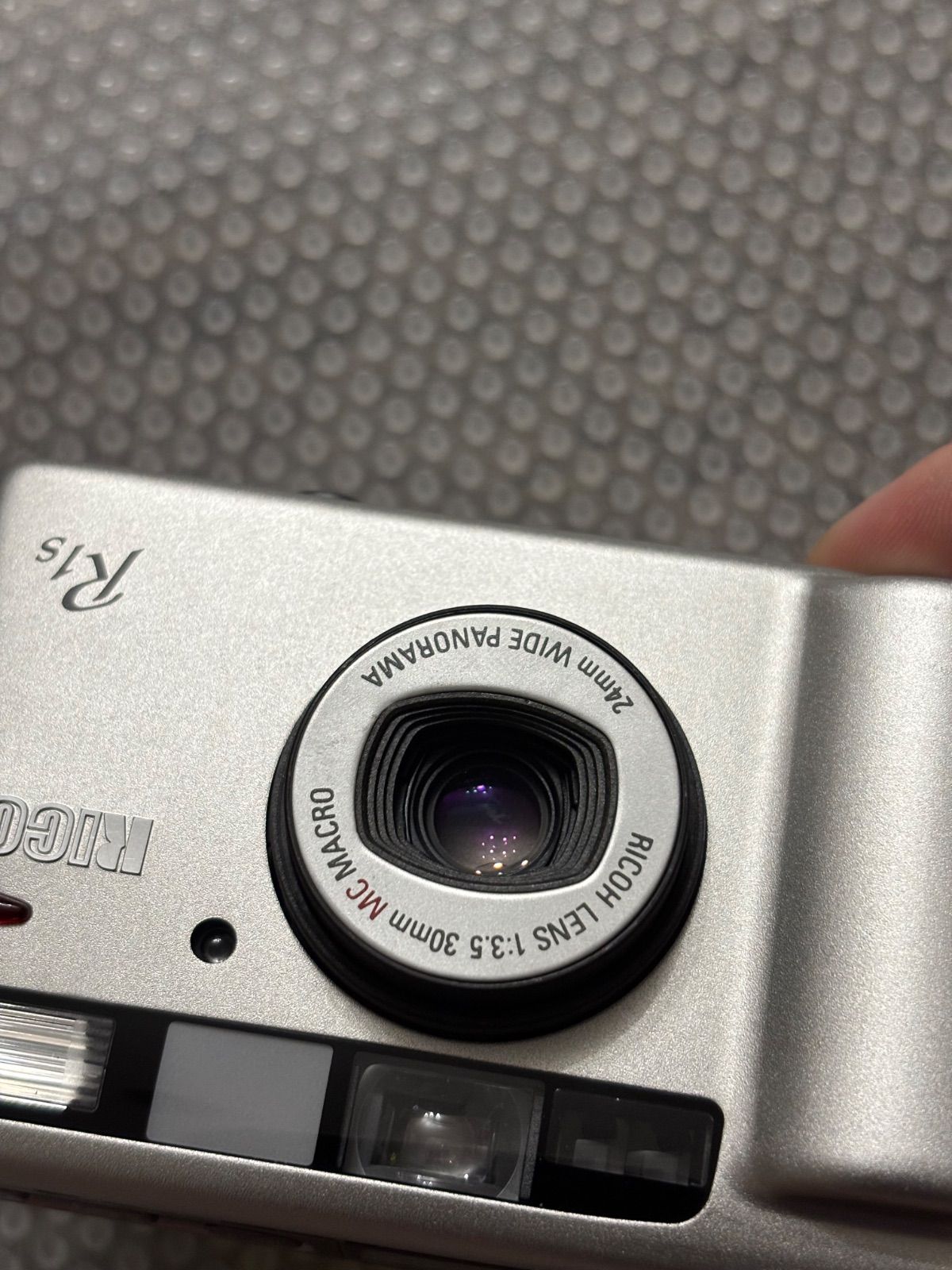 RICOH R1s コンパクトフィルムカメラ 26040737 - メルカリ