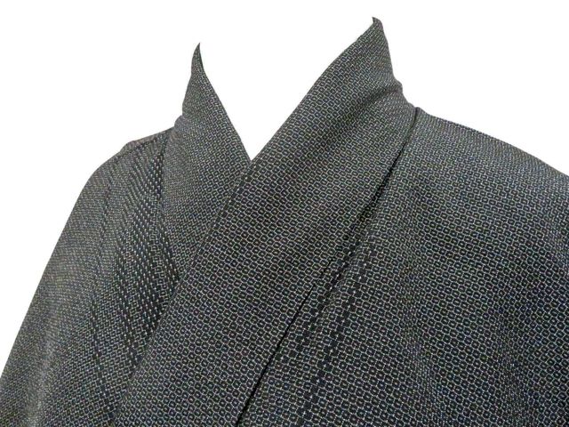 【京松】塩沢紬 亀甲文様 正絹 着物 身丈約163cm 裄丈約65.5cm kyo8z05-1025