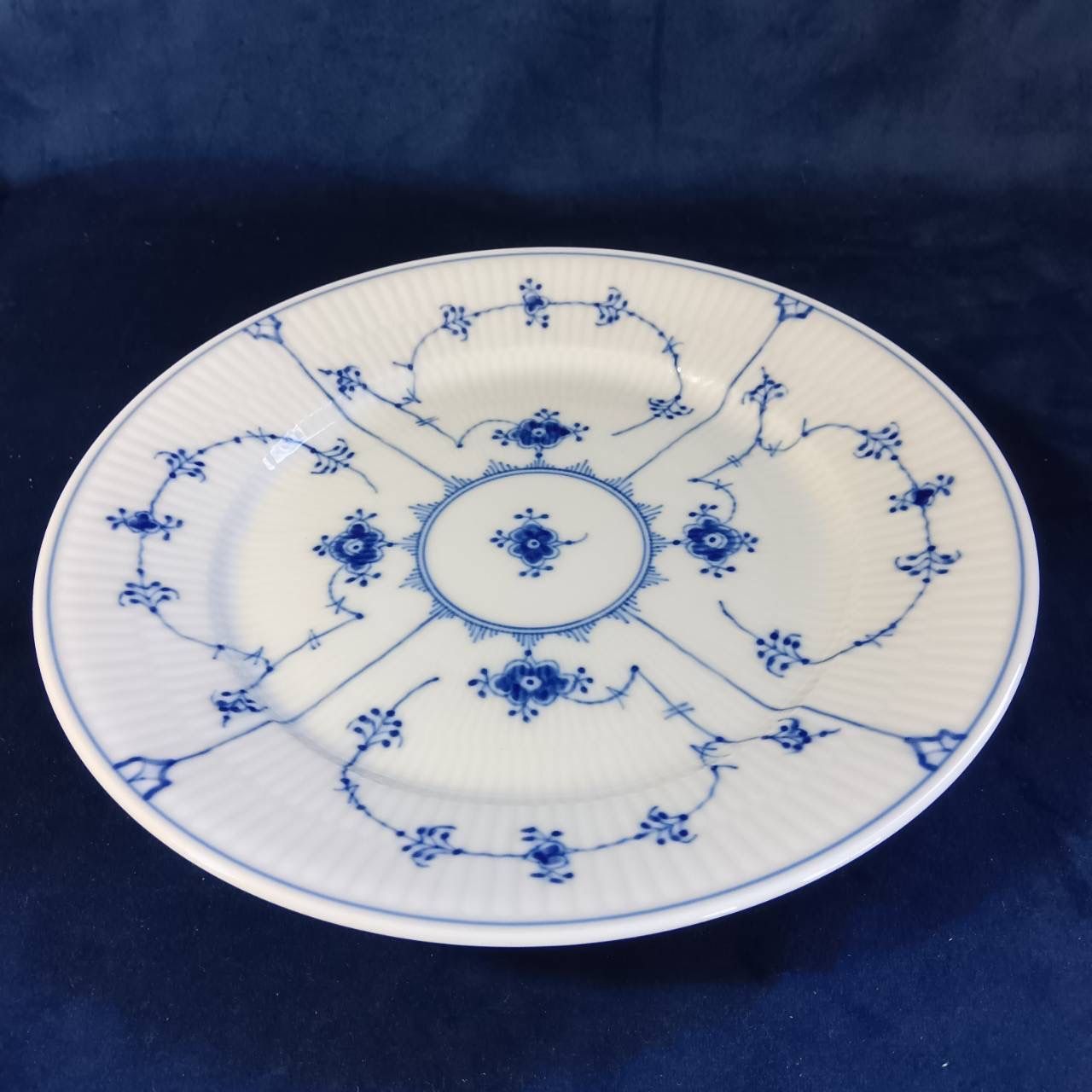 ロイヤルコペンハーゲン Royal Copenhagen ブルーフルーテッドプレイン