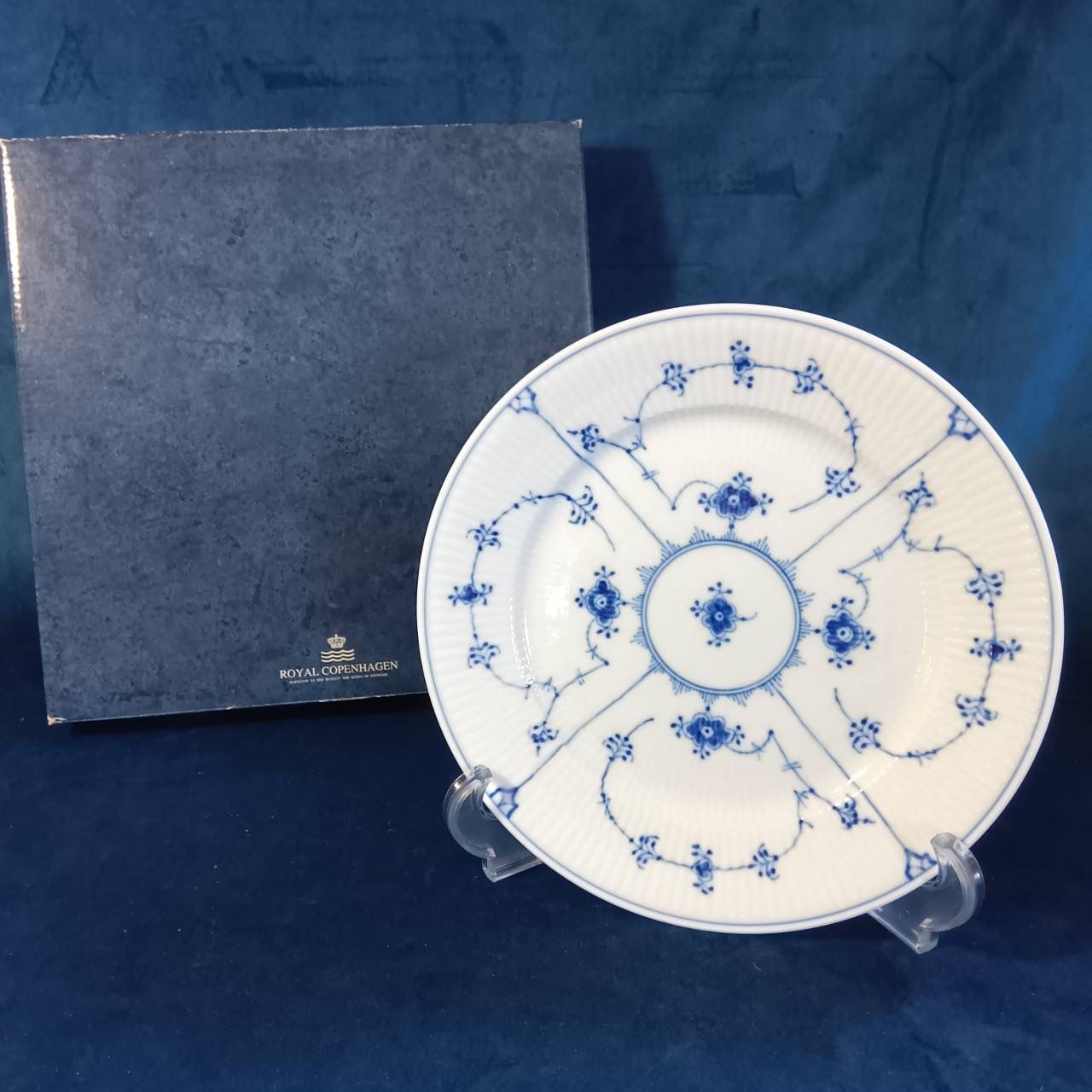 ロイヤルコペンハーゲン Royal Copenhagen ブルーフルーテッドプレイン