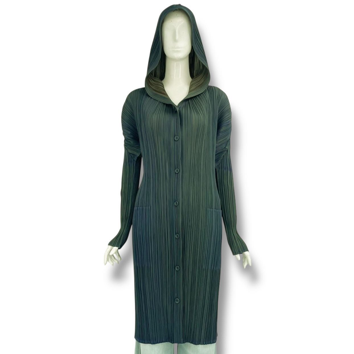 新品同様 ISSEY MIYAKE イッセイミヤケ PLEATS PLEASE プリーツプリーズ カーディガン フード付き グリーン サイズ4
