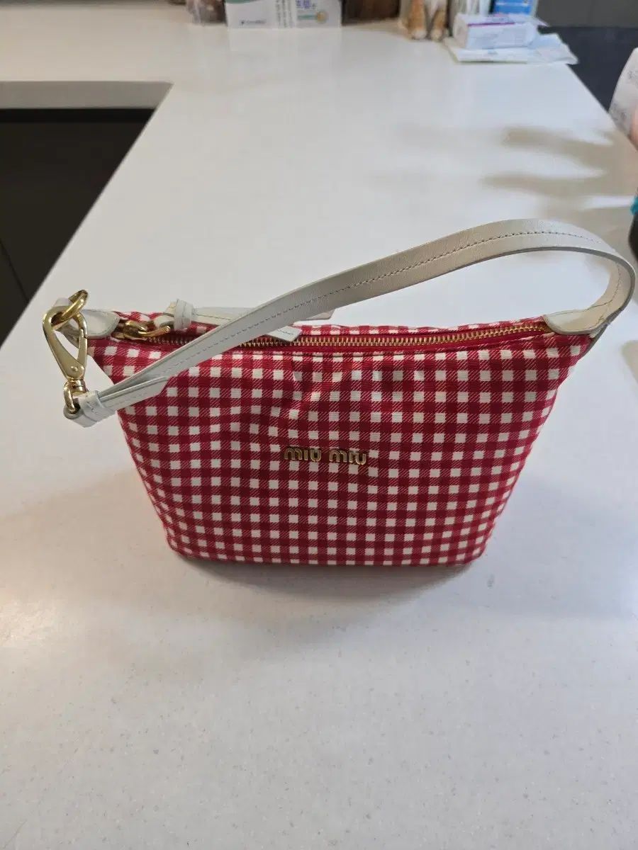正規品 MIU MIU ミュウミュウ 手提げバッグ