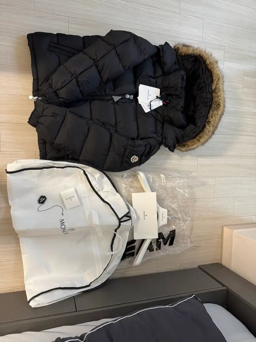 MONCLER(モンクレール) マヤ (프23) サイズ2 新品
