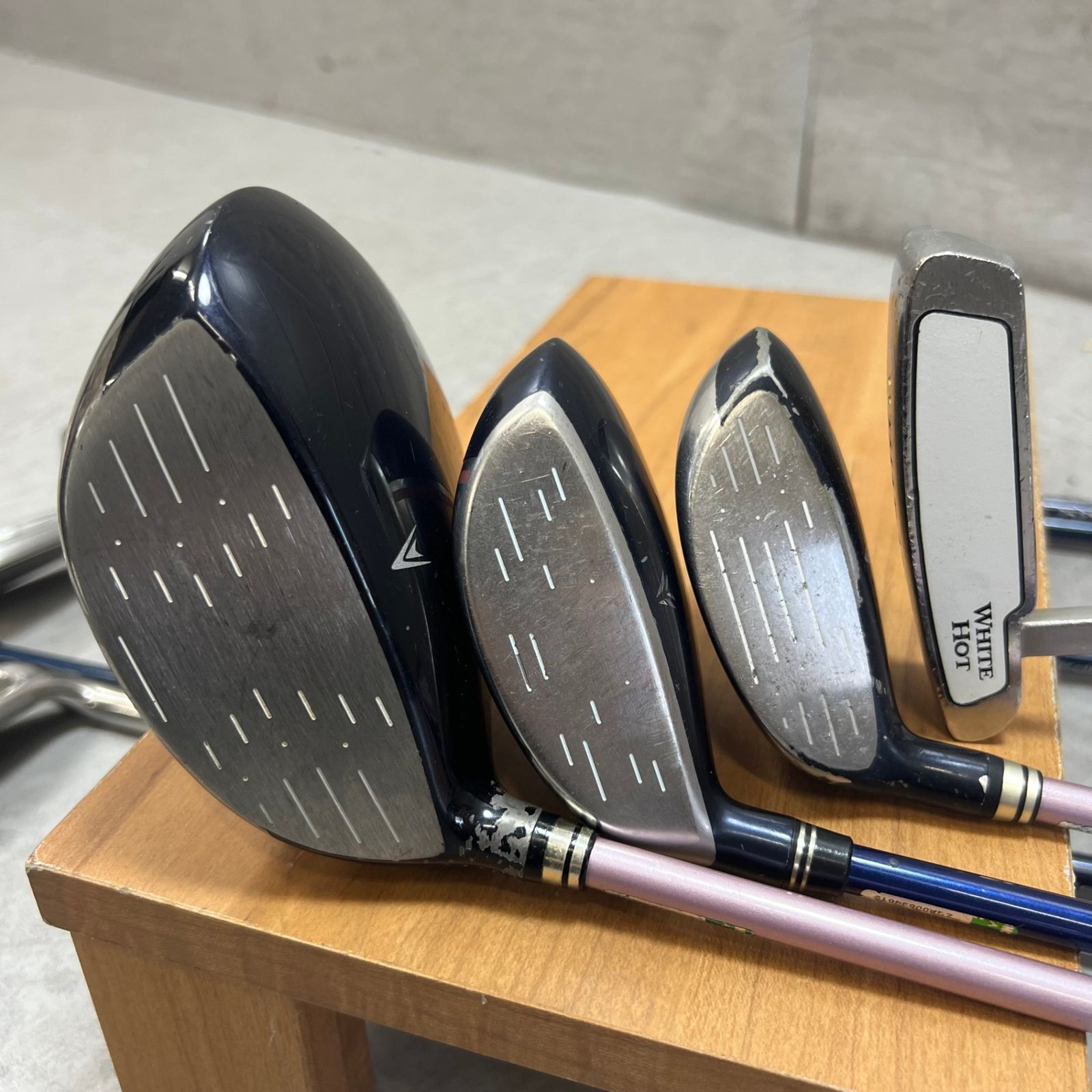 ゼクシオ レディースゴルフ クラブセット 9本 右利き用 カーボン XXIO 