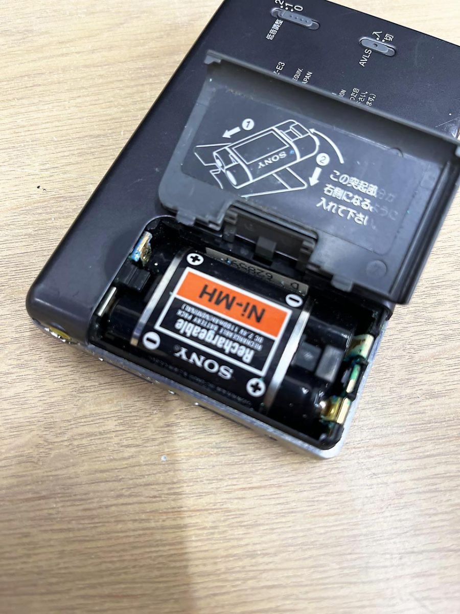 ジャンク品】 SONY ソニー MDプレーヤー WALKMAN MDウォークマン MZ-E3